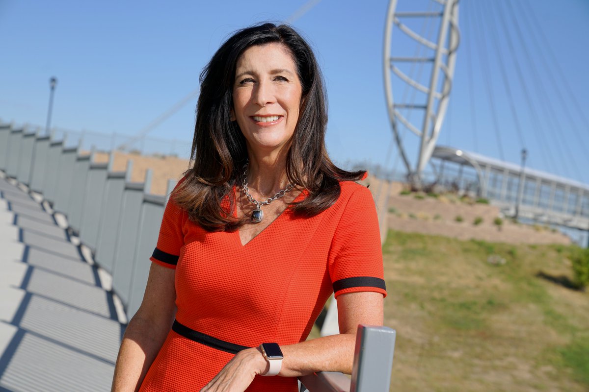 RidgeGateCO's tweet photo. #RidgeGateUpClose convo with @CityofLoneTree Mayor Jackie Millet. "Lone Tree is ideally situated," she says. "It’s easy to access many other places, while also being a destination ourselves. Having 5 light rail stations in a community our size is unique!"
https://t.co/0IxwnHn2v4 https://t.co/sqXY9zMrMQ