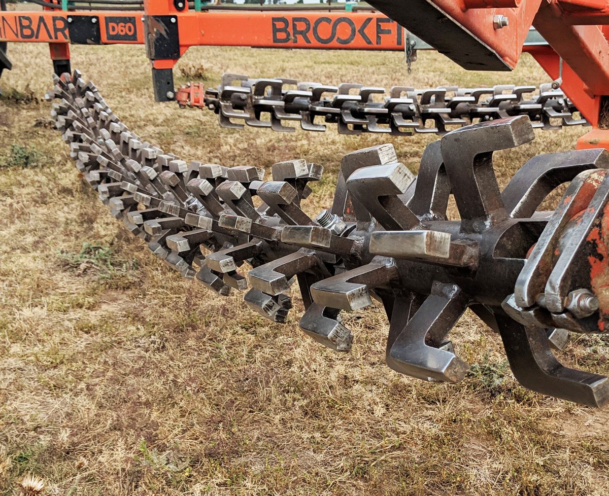 Brookfield_Ag's tweet photo. The Knuckle Chain is able to achieve superior stubble mulching results through our zero tillage chain option at a weight of 96kg/m - https://t.co/Qe0N8KK7lO
#brookfieldag #farmingthefuture #knucklechain #stubble #chainandtoolingoptions #zerotill #chainbar https://t.co/bPnEmP6xY8