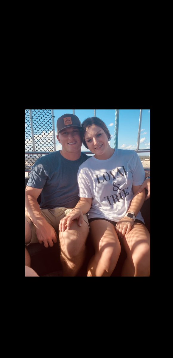 KayleeHeisler's tweet image. People say goodbyes get easier, but with the right person all it’s getting is harder.