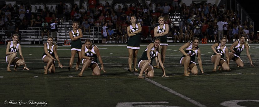 Friday night lights 💚💛🏈
