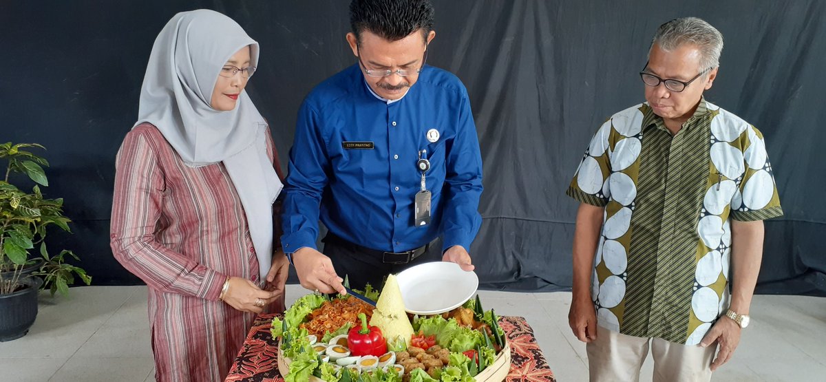SMA Negeri 1 Jember tweet media