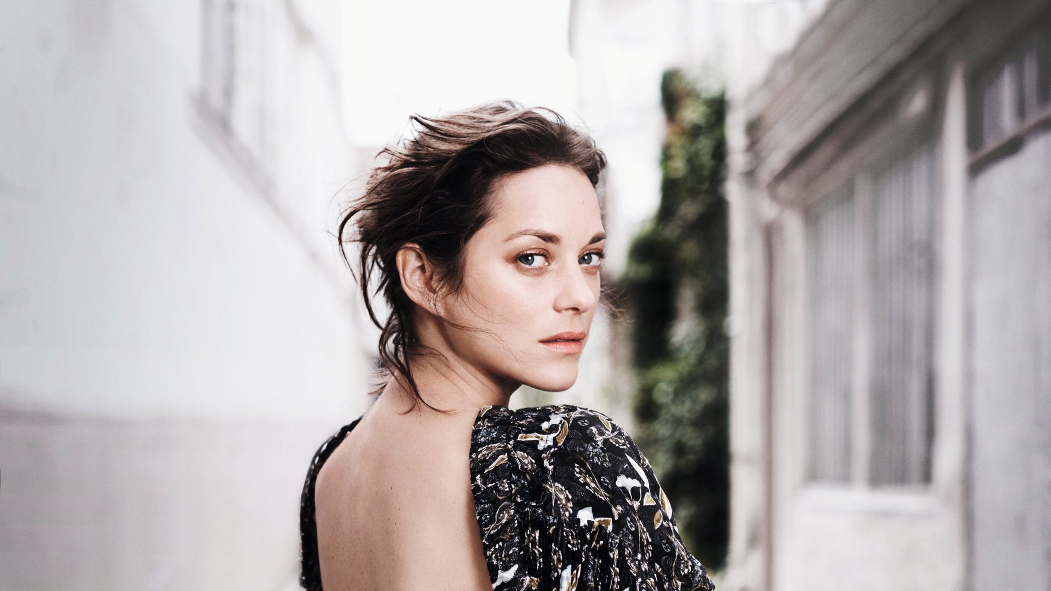 海外セレブの誕生日 9月30日 Happy Birthday Marion マリオン コティヤール Marioncotillard 1975年生まれの44歳 代表作 エディット ピアフ 愛の讃歌 の エディット役 マリアンヌ のマリアンヌ役 ダークナイト ライジング