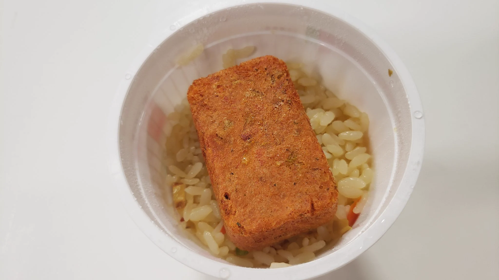 セブンイレブンの食材だけでOK！？「トマトバターリゾット」の作り方！
