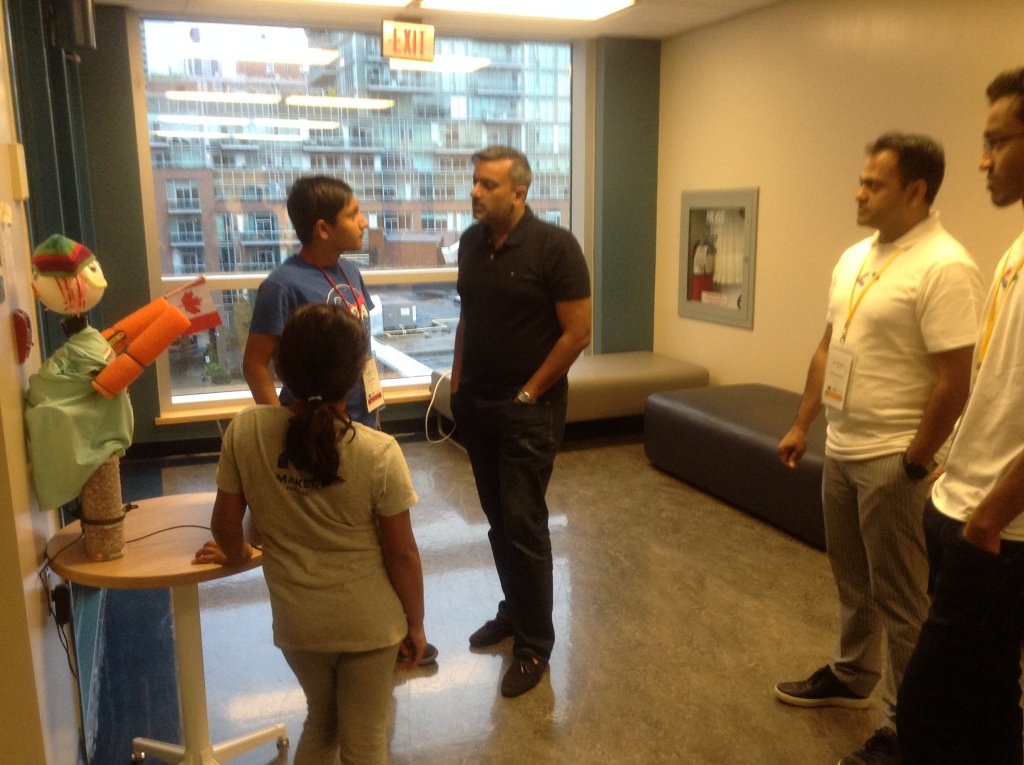 <a href="/anujjaitly/">Anuj Jaitly</a> It was great meeting you at #Google #DevFest2019 and giving you a demo of our Facial Emotion Recognizing Robot powered by #MachineLearning #gdgcloudtoronto @gdg 

Read more about the robot and algorithm at: hotpoprobot.com/2019/09/29/tal…