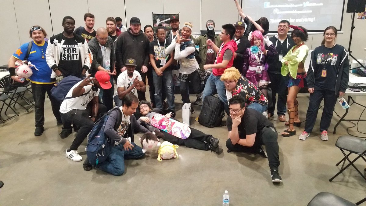 DizenDoll's tweet photo. Exhausted but I had an amazing time @KimiKonOfficial this weekend 🎉 Thank you to @NeffyAvese and @NNGToronto for having me 🥳🎮💕 #KimiKon2019 #cosplay #josierizal #tekken7 #tekken7cosplay  #videogames #fightinggames #fgc https://t.co/loHOFalBpb