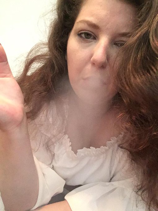 Goddess Gomorrah Reigne’s pics and videos