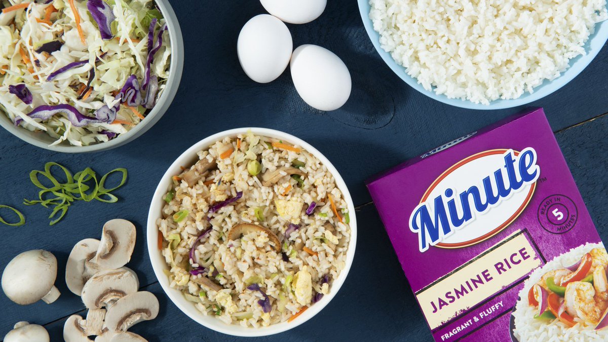 Have vegetarians around your dinner table? Teriyaki Mushroom #FriedRice is an absolute fan favorite. Best of all: it's ready in just 20 minutes.