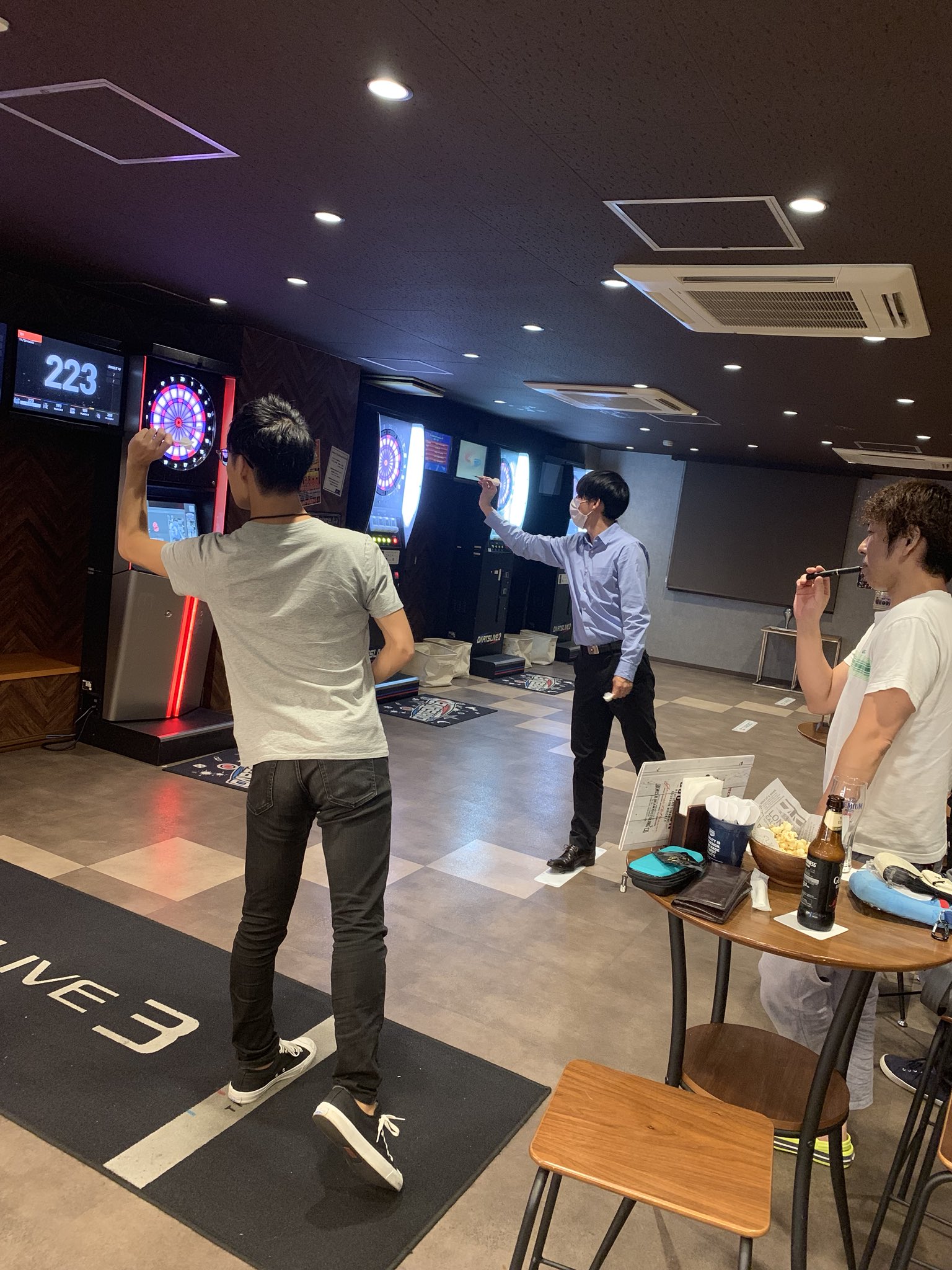 ダーツ 卓球ラウンジ 熊谷 本日カウントアップランキング最終日です 現時点では876点 1位の方にはワンドリンクサービスですよ 本日も皆様のお越しを心よりお待ちしております 熊谷 ダーツ 卓球 ダーツ卓球ラウンジ パーティー ダーツ 卓球ラウンジ 熊谷 本日カウントアップランキング最終日です 現時点では876点 1位の方にはワンドリンクサービスですよ 本日も皆様のお越しを心よりお待ちしております 熊谷 ダーツ 卓球 ダーツ卓球ラウンジ パーティー