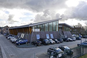 Ons commerciële en ondersteunende team gaat verhuizen naar Amstelveen. Tot ons nieuwe kantoor begin november af is werken we zonder vast onderkomen, maar blijven we up &amp; running dankzij <a href="/MicrosoftTeams/">Microsoft Teams</a>: startready.com/nl-nl/Over-ons…