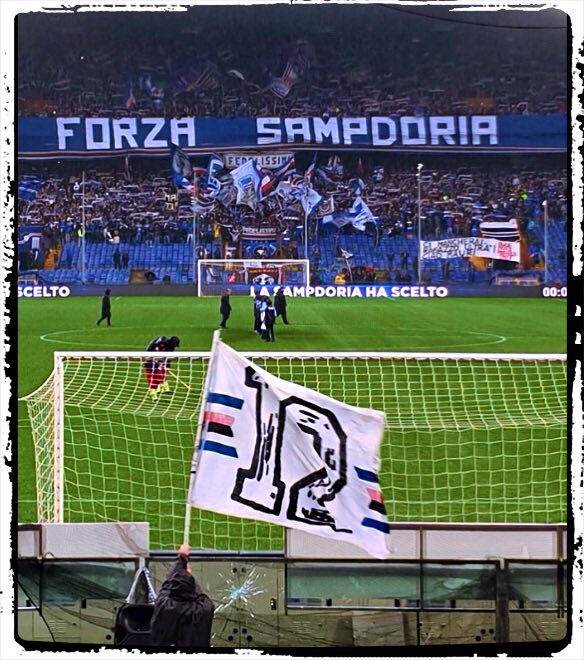 Maglia12Milano's tweet photo. #M12M a #marassi : la nostra bandiera al vento davanti alla gradinata più bella del mondo! #blucerchiati di #milano #sempreintrasferta !
già pronti per #hellasSamp #tuttiaverona
🔵⚪️🔴⚫️⚪️🔵 https://t.co/Gy38SXua9g