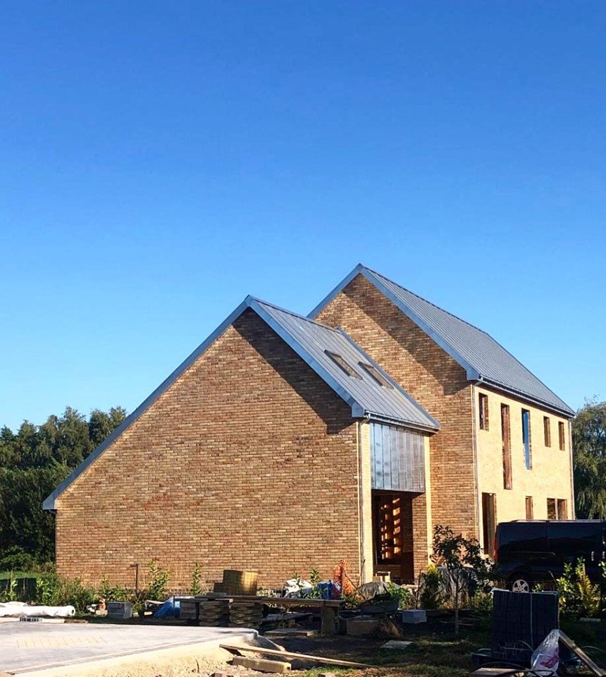 RacRoofandClad's tweet photo. RAC installed this stunning VMZINC Natural Plus standing seam roof in Kings Lynn, complemented by that bright blue sky! #VMZINCUK #vmzinccladding #VMZINC #construction #roofing #architecture #zinccladding #cladding https://t.co/skjEUT9lYB