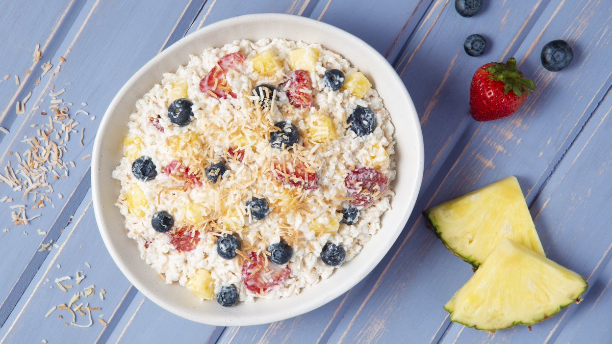 What happens when salad and #dessert meet? Ambrosia Rice Salad, of course! Try this creamy and delicious dessert today bit.ly/2nTKATt