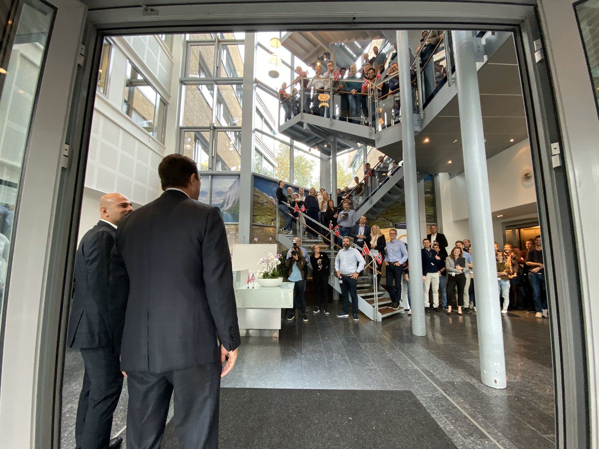 Chuck Robbins tweet media