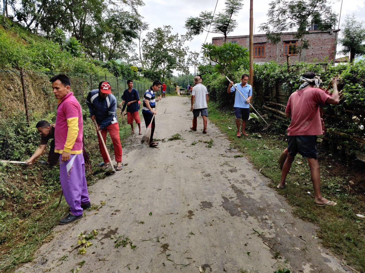 SomojitY's tweet photo. Social service #CleanIndia #CleanManipur #IrabotJayenti campaign along with CYDOL club, Lilong Chajing, Imphal West. @narendramodi @KirenRijiju @prahladspatel @majayjamwal @Bhabananda_bjp @poonam_mahajan @MrChoudharyS #BJP4Manipur https://t.co/AfEaL53I90