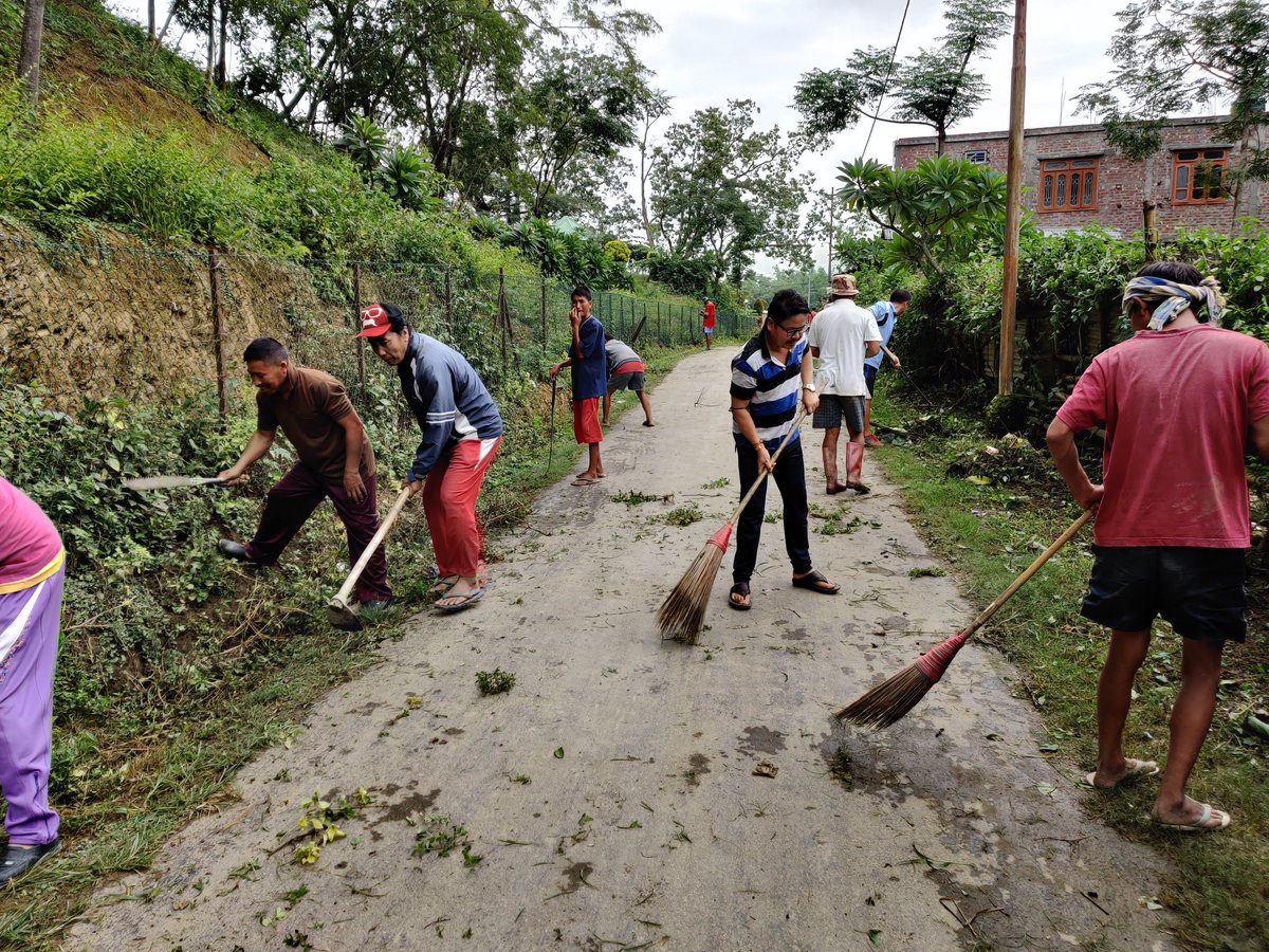 SomojitY's tweet photo. Social service #CleanIndia #CleanManipur #IrabotJayenti campaign along with CYDOL club, Lilong Chajing, Imphal West. @narendramodi @KirenRijiju @prahladspatel @majayjamwal @Bhabananda_bjp @poonam_mahajan @MrChoudharyS #BJP4Manipur https://t.co/AfEaL53I90