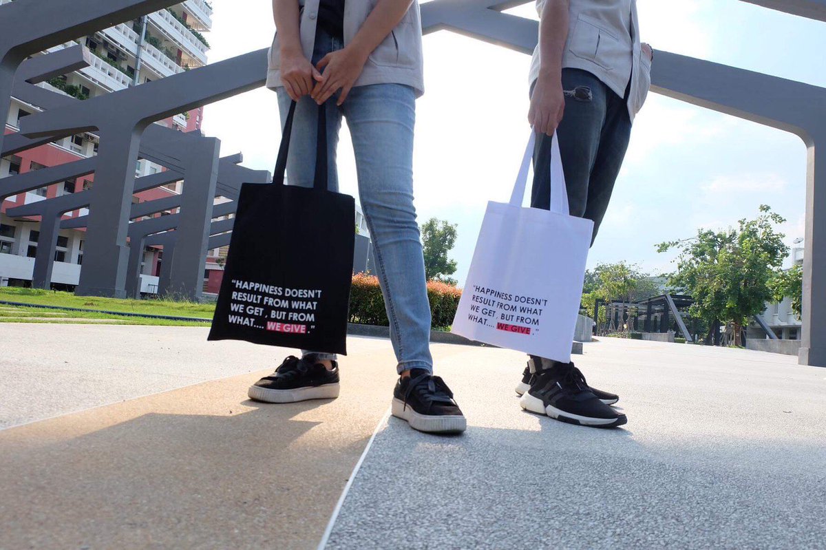 19bagsscreen's tweet photo. กระเป๋าผ้าแคนวาส 12 oz สกรีน2สี 
��นาด 12x14 นิ้ว 300 ใบ 
มีภาพรีวิวส่งมาให้ด้วย ❤️ 
#ถุงผ้าแคนวาส #ถุงผ้าแคนวาสสกรีน #สกรีนถุงผ้าแคนวาส #สกรีนถุงผ้าดิบ #ถุงผ้าลดโลกร้อน #ถุงผ้าลดโลกร้อน🌎 #ผลิตกระเป๋าผ้าดิบ #ผลิตกระเป๋าผ้าแคนวาส #รับสกรีนผ้า #สกรีนผ้าแคนวาส #ผ้าแคนวาสสี https://t.co/qsCI2vUFEi