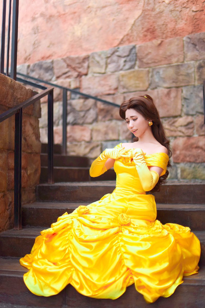 lslsbot's tweet photo. 【ディズニーハロウィン/9.28】
🥀美人と野獣/ベル
🥀Beauty and the Beast/Belle

一緒にいれば、なにもかもうまくいくわ。大丈夫。

photo:@itaikuruma 
assistant:@hprnsz2 

#Dハロ #Dハロ仮装 #TDS 
#美女と野獣 #ベル 
#BeautyAndTheBeast  #Belle https://t.co/hnuOHmurwQ
