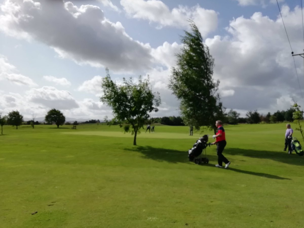 ⛳️ Course Update Monday 30th September⛳️

Please repair pitchmarks.

✔️ Warm welcome.
✔ Stunning castle views.
✔️ 9&amp;18 hole packages.
✔️ Great putting surfaces.
✔️ Booking online.

brsgolf.com/niddrycastle/v…