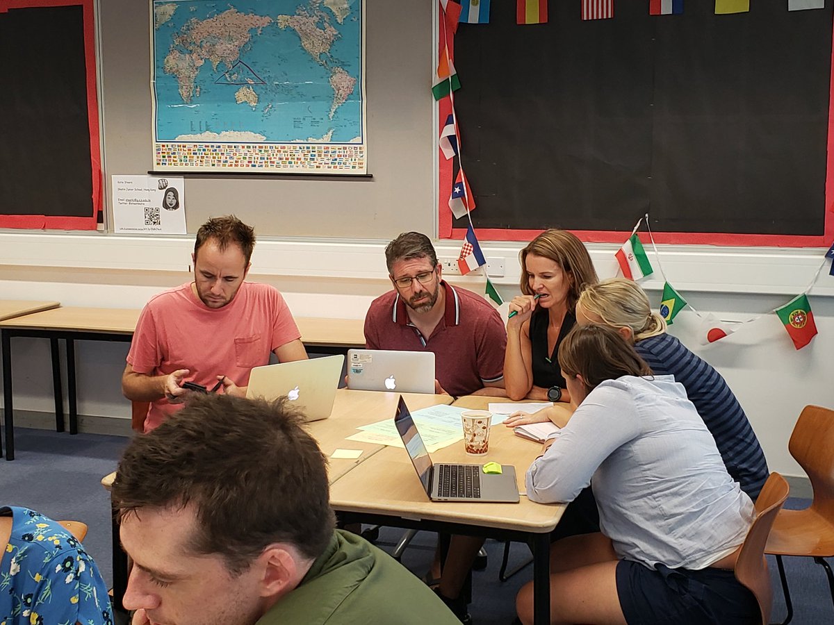 stearskatie's tweet photo. Ts thinking about thinking in my presentation on the #enhancedPYP #pypchat @ESF_comm #esfice https://t.co/igvTonFqBr
