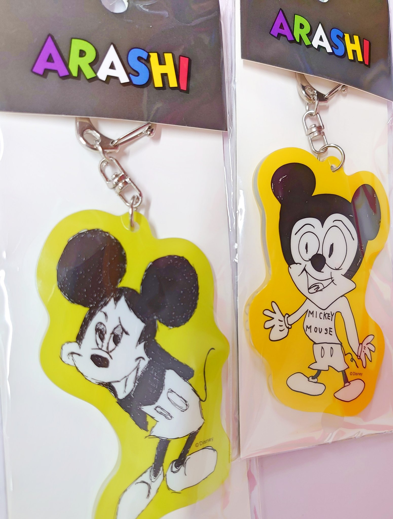 Disney 嵐 コラボ スマホケース アクリルキーチェーン ミッキー二宮和也 Disney 嵐 コラボ スマホケース アクリルキーチェーン ミッキー