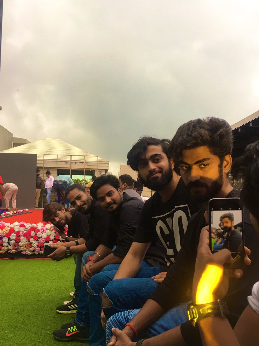 dee_bakshi's tweet photo. Had a wonderful opportunity to interact with the crew of @band_catalyst this weekend on my trip to #Kanpur. 

In middle of the maniac #monsoon, these youngsters did set the stage on fire. 

Way to go guys !! #BandCatalyst https://t.co/PQHcUVz8D4
