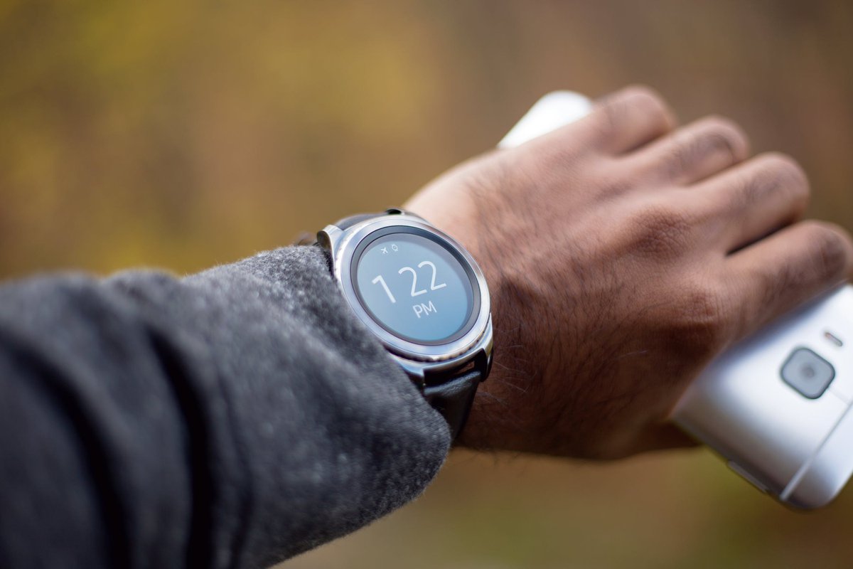 The #Omron HeartGuide blood pressure smartwatch: a wearable health sensor with #FDA-clearance for #blood #pressure readings that’s technically very difficult to achieve. Read more: ow.ly/YRZR50wdzv7

Do you wear a #smartwatch? And what is your experience?