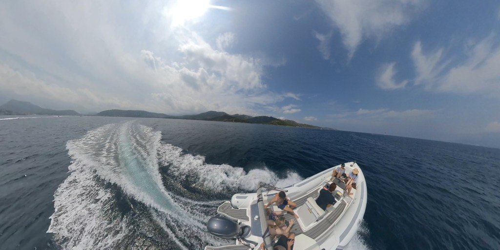 How To – Reframing 360 content to produce impossible shots createinmotion.com/how-to-reframi…