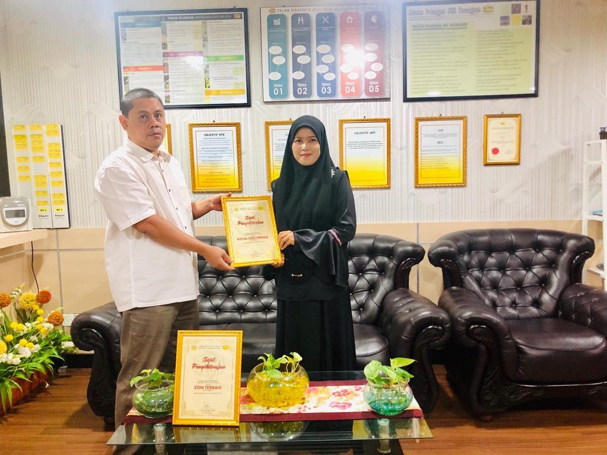 Alhamdulillah &amp; Sekalung Tahniah Diucapkn Kpd Seluruh Wrga Bhgn Jalan, JKR Trg Di Atas Pgiktirafan Sbg Zon Terbaik Smpena Audit EKSA Bil 2/19 <a href="/JKRTerengganu/">JKR Terengganu</a> 
Jutaan Trima kasih Diucapkn Kpd Semua Auditor EKSA Atas Kerjasama &amp; Pghargaan Yg Diberikn
<a href="/yusufghani200/">تذكرة</a> 
<a href="/Suhaimi1800/">sbm</a>