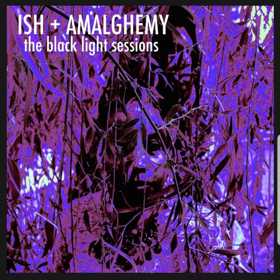 amalghemy's tweet photo. #Newalbum #vocals #drums #guitar
#ISH #Amalghemy #blacklight #goodmusic https://t.co/6NEi1KUrZU