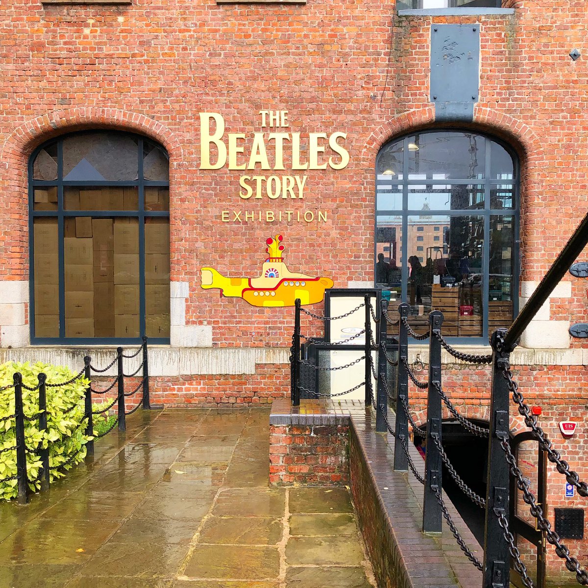 print_famous's tweet photo. Amazing weekend spent in #Liverpool learning about #thebeatles #mathewstreet #MondayMotivation would love to visit back soon. https://t.co/WtANxEThrO