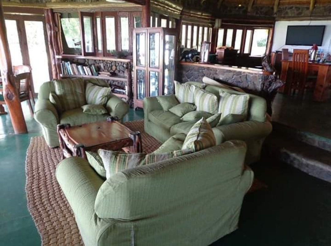 trippygotours's tweet photo. Enjoy a spectacular family weekend to RUSINGA ISLAND LODGE as you #TembeaKenya to South Nyanza.
We have the perfect holiday package for you from Kshs 17,500 Per Person sharing Per Night with meals on full board. https://t.co/N3U99JFay0