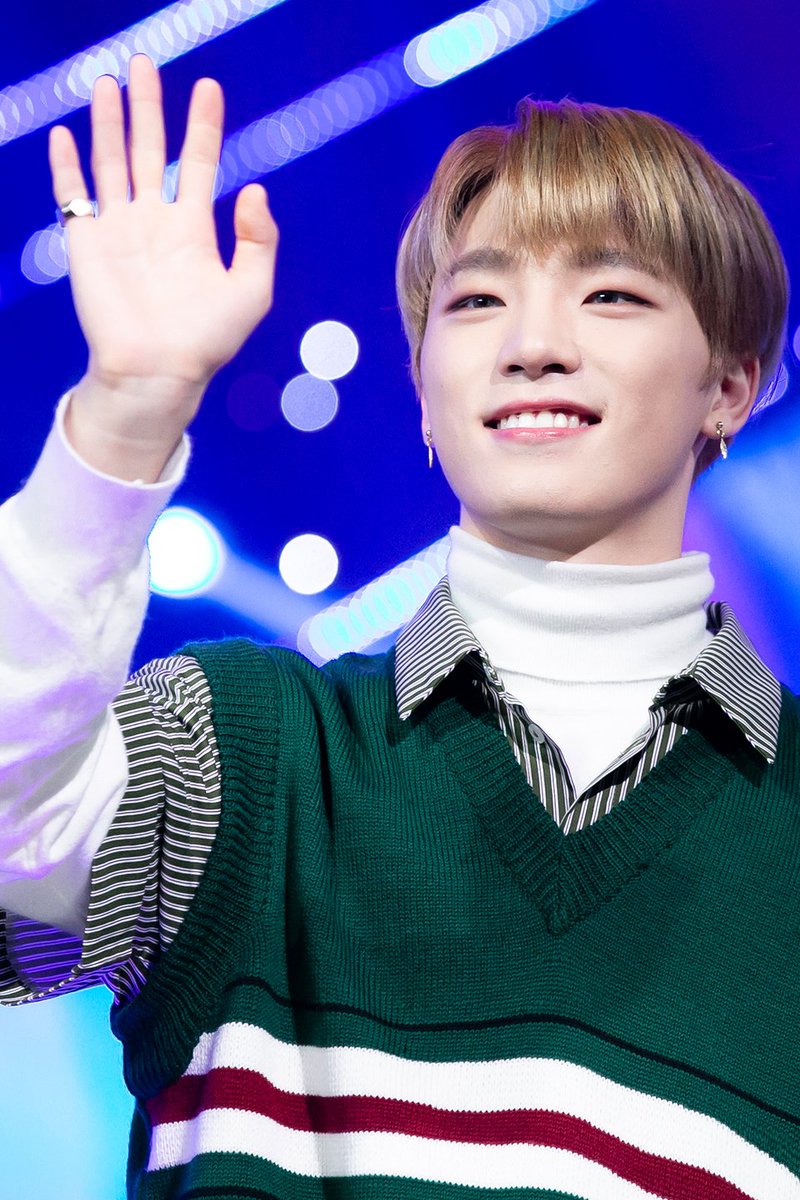 SBSNOW's tweet photo. #습덕후의_습격 [습덕후가 격하게 아끼는 짤]

울 찬이 입꼬리에 보험 들어주실 분 ❤ 우젤귀 디노~
인기가요 미공개 고화질 컷 툭🙌

#세븐틴 #Seventeen #에스쿱스 #정한 #조슈아 #준 #호시 #원우 #우지 #디에잇 #민규 #도겸 #승관 #버논 #디노 #인기가요 #INKIGAYO 

🔦주의 : 하드털다 심장털림🔦 https://t.co/H87A4Pr5V9
