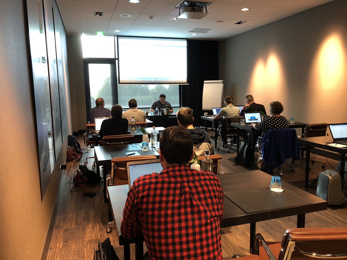 TechoramaNL's tweet image. Techorama workshops (1) started with @pinaldave @leastprivilege @OdeToCode @KathleenDollard 🚀