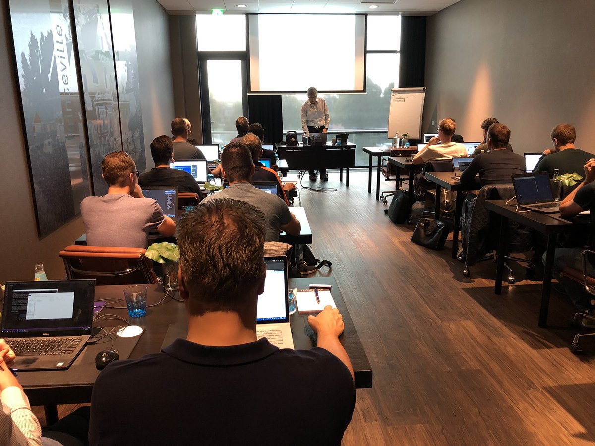 TechoramaNL's tweet image. Techorama workshops (1) started with @pinaldave @leastprivilege @OdeToCode @KathleenDollard 🚀