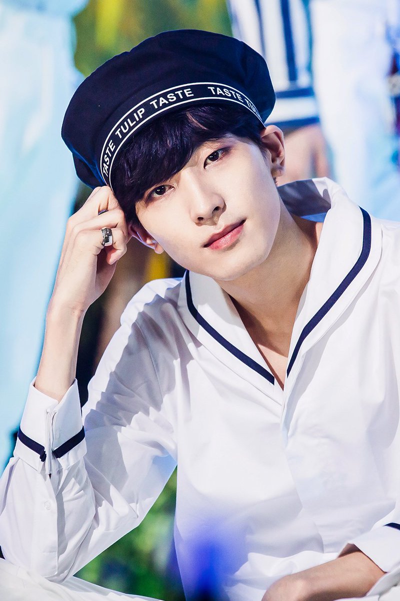 SBSNOW's tweet photo. #습덕후의_습격 [습덕후가 격하게 아끼는 짤]

세계 최초 청초 섹시남이 바로 원우라며!!! 💋
인기가요 미공개 고화질 컷 툭🙌

#세븐틴 #Seventeen #에스쿱스 #정한 #조슈아 #준 #호시 #원우 #우지 #디에잇 #민규 #도겸 #승관 #버논 #디노 #인기가요 #INKIGAYO 

🔦주의 : 하드털다 심장털림🔦 https://t.co/EZsUs6JVo1