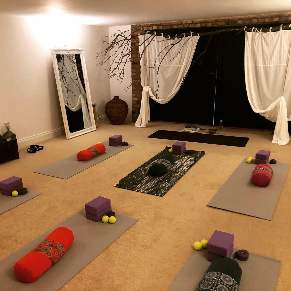 We have a busy Calendar of Workshops, Zen Days &amp; Retreats Coming up in 2019/2020 
Check out our full list of dates at thehealthandeventscompany.co.uk