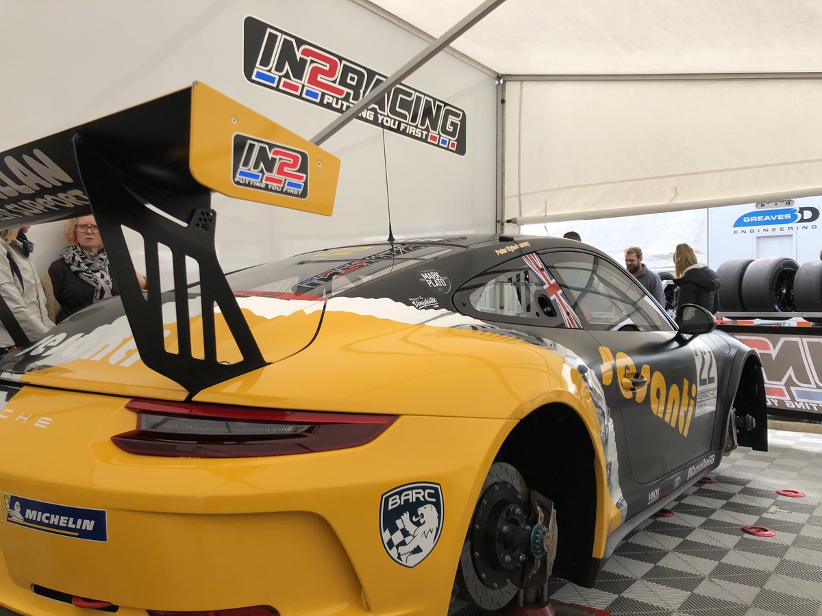 In2Racing's tweet photo. #MondayMotivation @In2Racing Team of the Weekend 🏆🥇🍾🍾#CarreraCupGB #Silverstone #Porsche #RestoRacing #PorscheCustomerRacing #PuttingYouFirst https://t.co/Fr6X1ixhBM