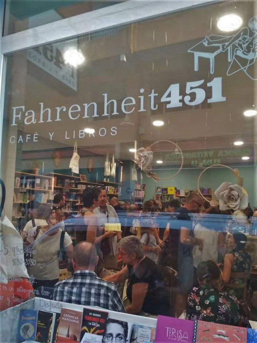 Fahrenheit 451 Café y Libros tweet media