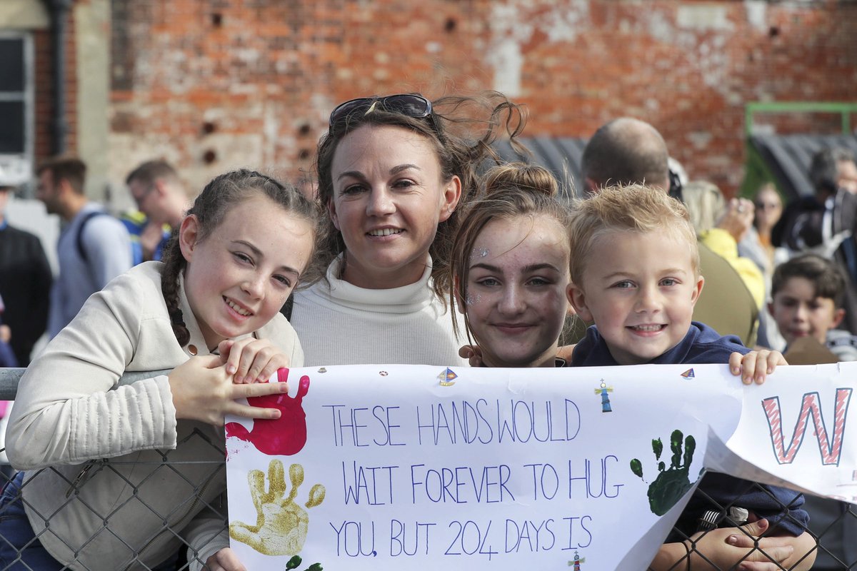 HMNB Portsmouth tweet media