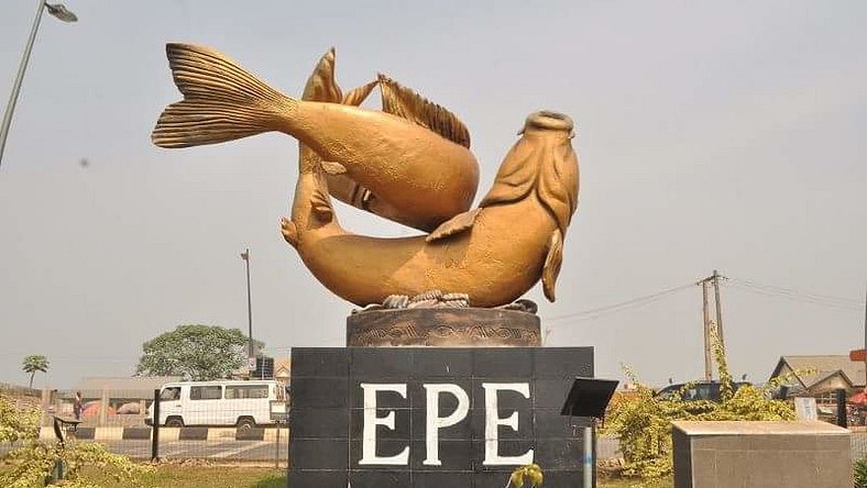 Owhesam's tweet photo. Did u know that in 2002, a plot of land in Epe, Lagos was selling for N25k? Fast forward to 2019, a plot of land in a choice location in Epe, Lagos goes for about N4m. Call 08135780112 today for real estate opportunities in Epe and how to take advantage to them. #epe #EndSARS https://t.co/dScykyiSoW