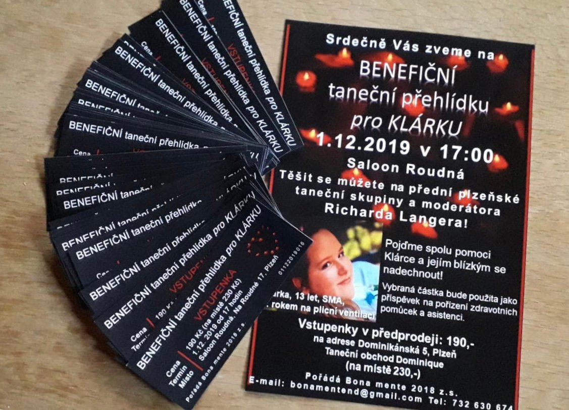 mente_z's tweet photo. První adventní neděli nás čeká Benefiční taneční přehlídka pro Klárku.

Klárka jako maličká onemocněla spinální svalovou atrofií.

Pojďme i letos v předvánočním čase Klárce věnovat krásný společenský večer.

Ode dneška si můžete zakoupit vstupenky na adrese Dominikánská 5, Plzeň. https://t.co/OCIAR64TiN