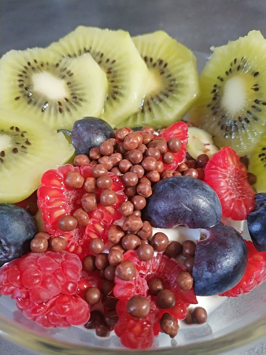MeryLiveMyLife's tweet photo. Desayuno de espartanas 😍🇪🇸 https://t.co/i2Wdwfz3YE
