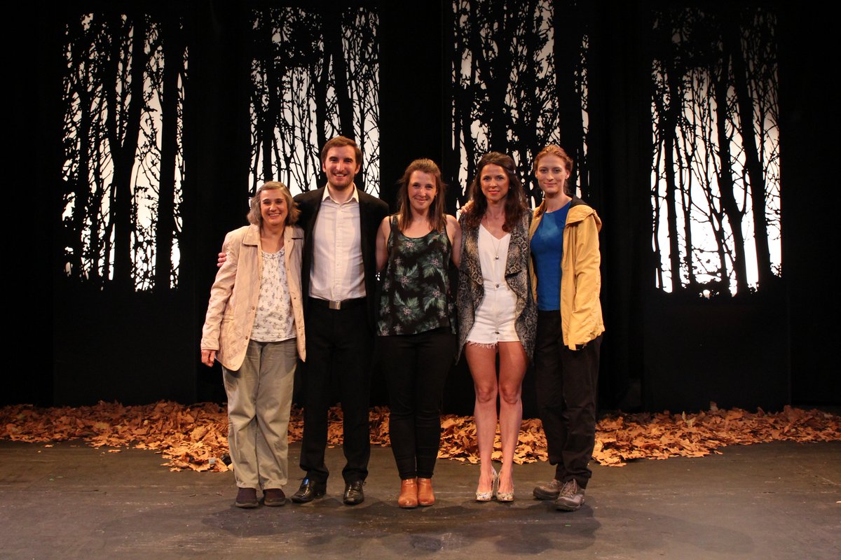 BuddingRoseProd's tweet photo. We had the BEST time creating Moth Hunting. Thank you to all of those who came to support us & laugh with us! I could not have asked for a more spectacular writer, cast & crew. I think we may just have to do it all over again...
#Cast #MothHunting #BuddingRoseProductions https://t.co/bWla8ORWKo