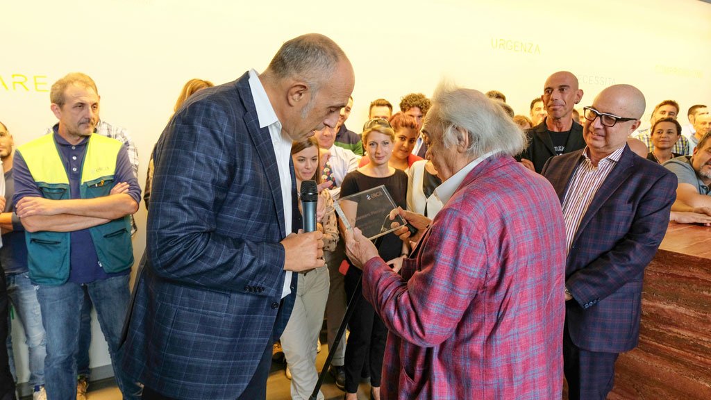 elicaspa's tweet image. Today #Elica is proud to announce that Gennaro Pieralisi has been honoured as our "Consigliere emerito".
Thank you for the 44 years of dedication and passion!
#ElicaPeople