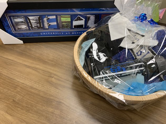 Crisis_Services's tweet image. From a well-earned spa day to a bowl of delicious cash, there are a variety of gift baskets to be won at Men Who Cook 2019. Which ones do you have your eye on? Get your tickets to the event here crisis-services.networkforgood.com/events/13452-2… and let the bidding begin!
#MWC2019