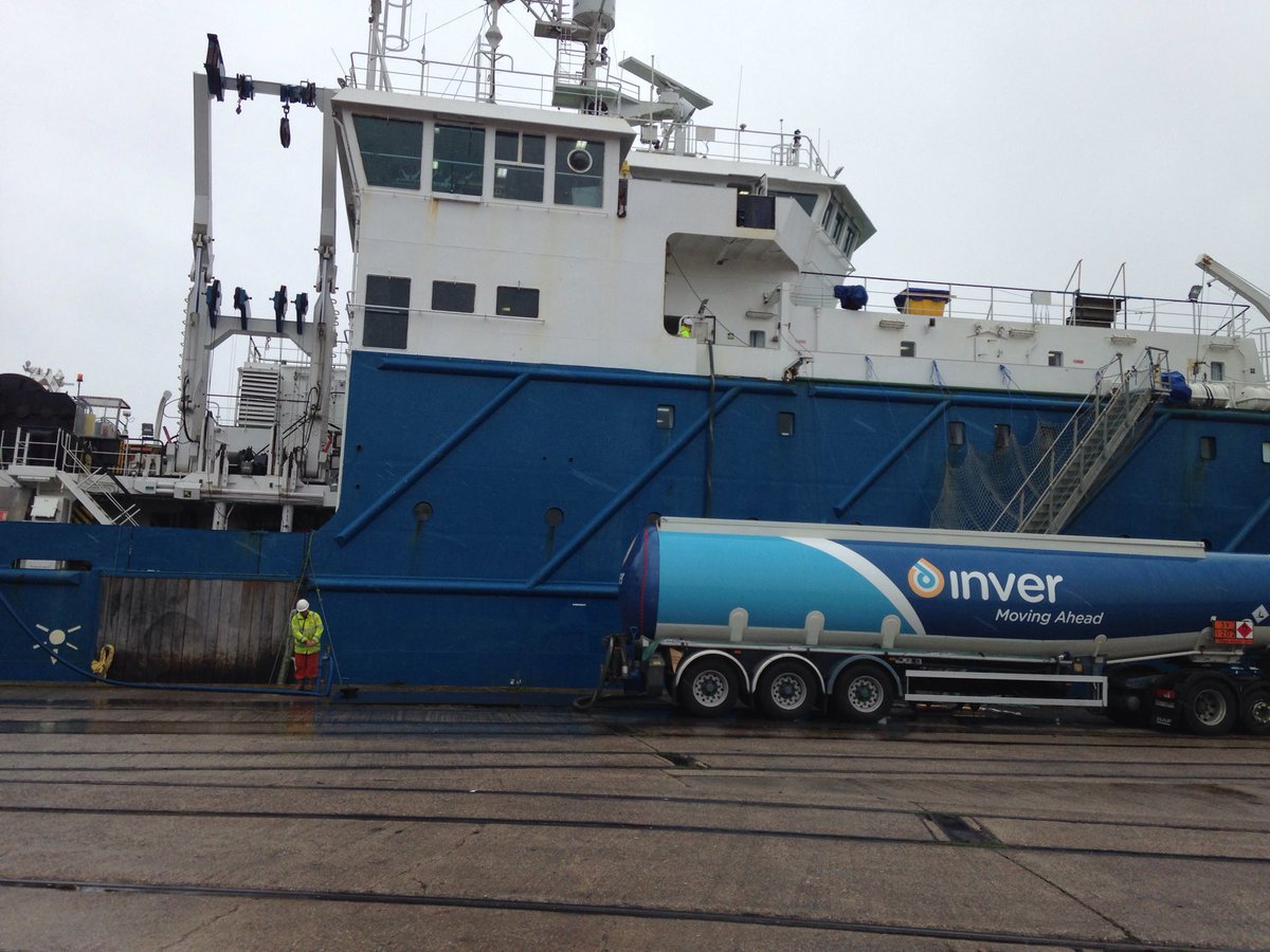 flowcytogirl's tweet photo. Another year for the on line FerryBox-flow cytometer on the Cefas Endeavour for the Peltic survey 2019 https://t.co/Jgwihapbbv