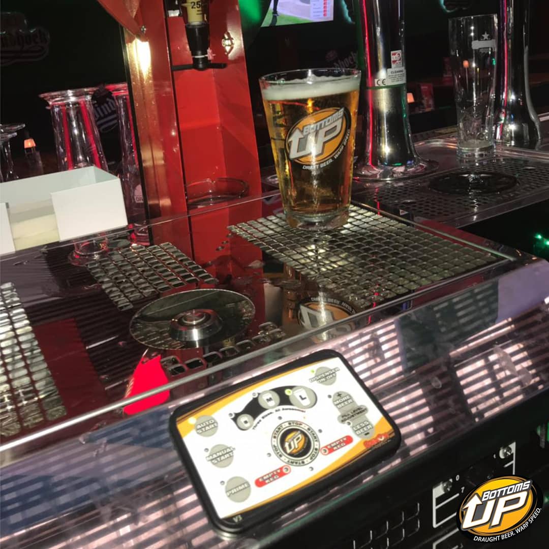 BottomsUpAfrica's tweet photo. Looking good from all angles at @FiremansArmsCT in Cape Town. #beer #beerstagram #instabeer #drinkbeer #perfectpour #beertech #event #beerflow #drinkbeer #fastbeer #beerdispenser #beveragedispenser #tech #technology #beertech #firemansarmspub #bottomsupafrica #capetown https://t.co/IjFfQMJ2a7