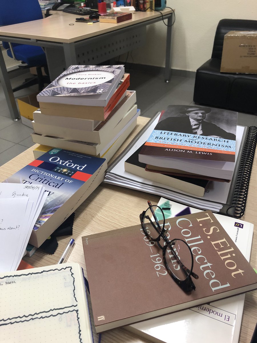 sprietogc's tweet image. Favourite classes of the semester ahead. #modernism #teachingliterature
