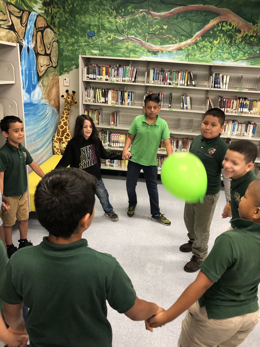 MortDeterminat1's tweet photo. Such a great CASA meeting this morning! Having fun while learning to communicate and work at a team 👏🏼💚 @MortElementary https://t.co/4olbdYl9e1