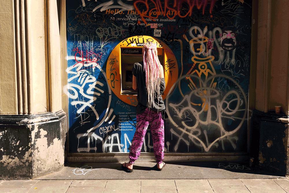 Daniel Aparicio Serrano’s ‘Conexión de Colores’, the 2019 #UPOTY 1200 Hourly Runner Up. Congratulations, Daniel! View all 2019 winners here: cbre.co/UPOTY2019